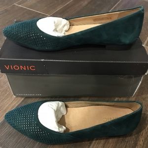 NWT Vionic Gem Posey Teal Flat Sz. 9